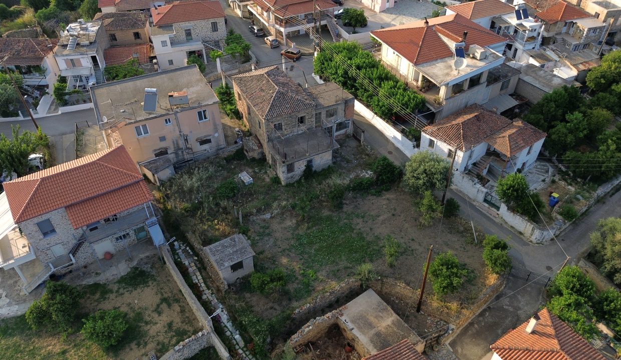 MONONATOIKIA_ DRONE